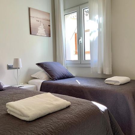 L' Escala Apartamentos Can Quim מראה חיצוני תמונה