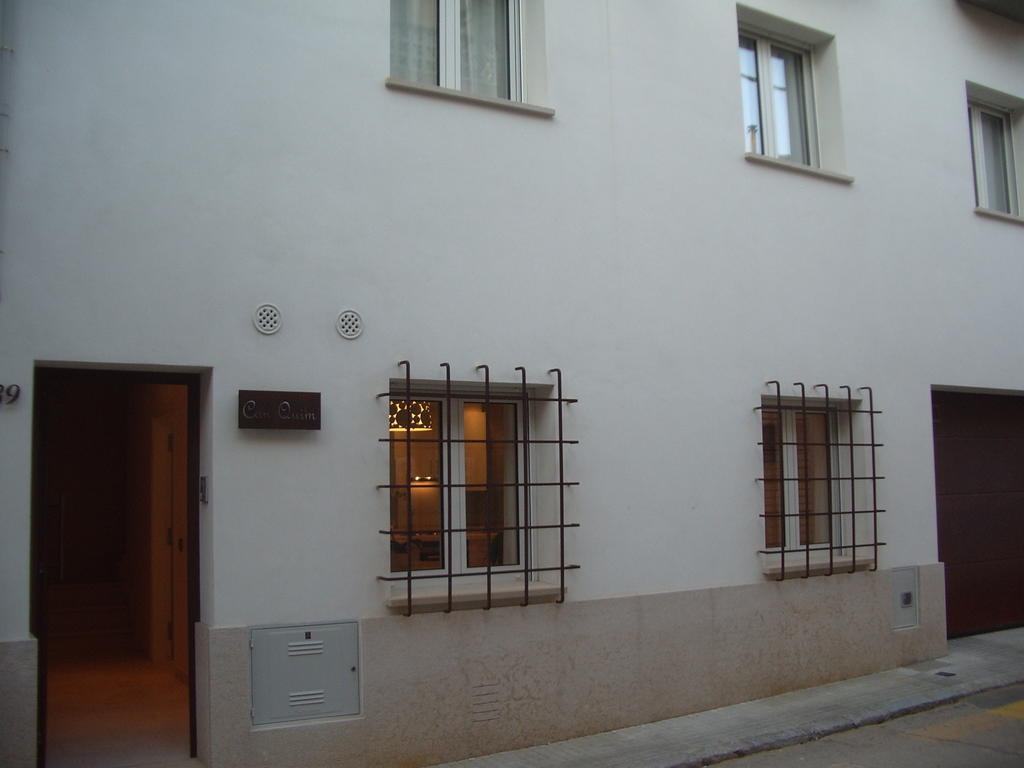 L' Escala Apartamentos Can Quim מראה חיצוני תמונה