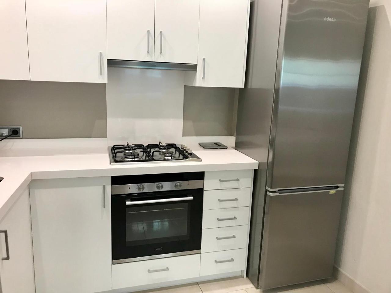 L' Escala Apartamentos Can Quim מראה חיצוני תמונה