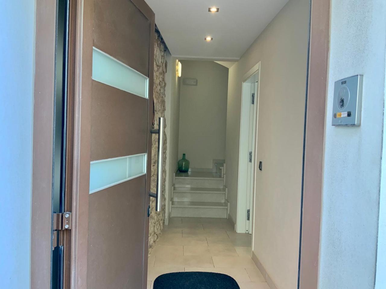 L' Escala Apartamentos Can Quim מראה חיצוני תמונה